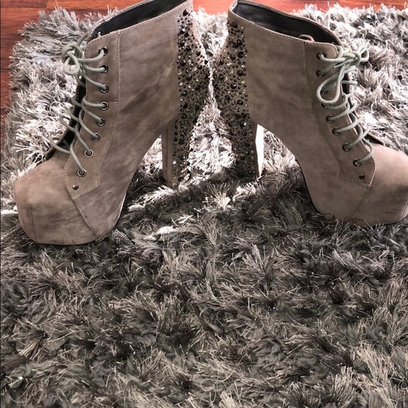 COPY - Grey sparkly booties - Picture 3 of 8